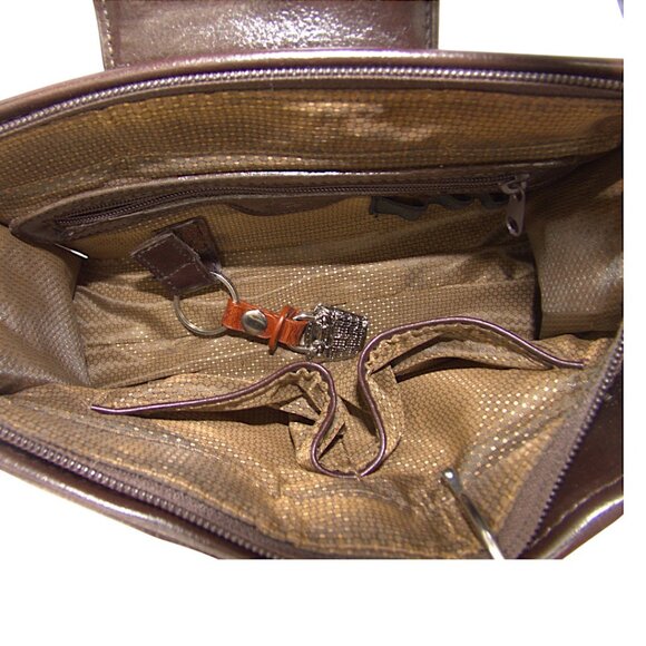 MC Western Faux Croc Shoulder Bag Brown Tooled Heart Clasp & Keychain - Picture 8 of 8